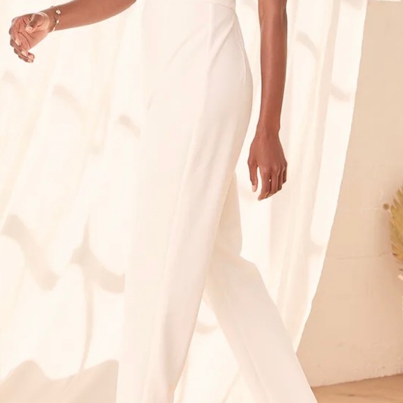 White ruffled jumpsuit - Picture 3 of 5